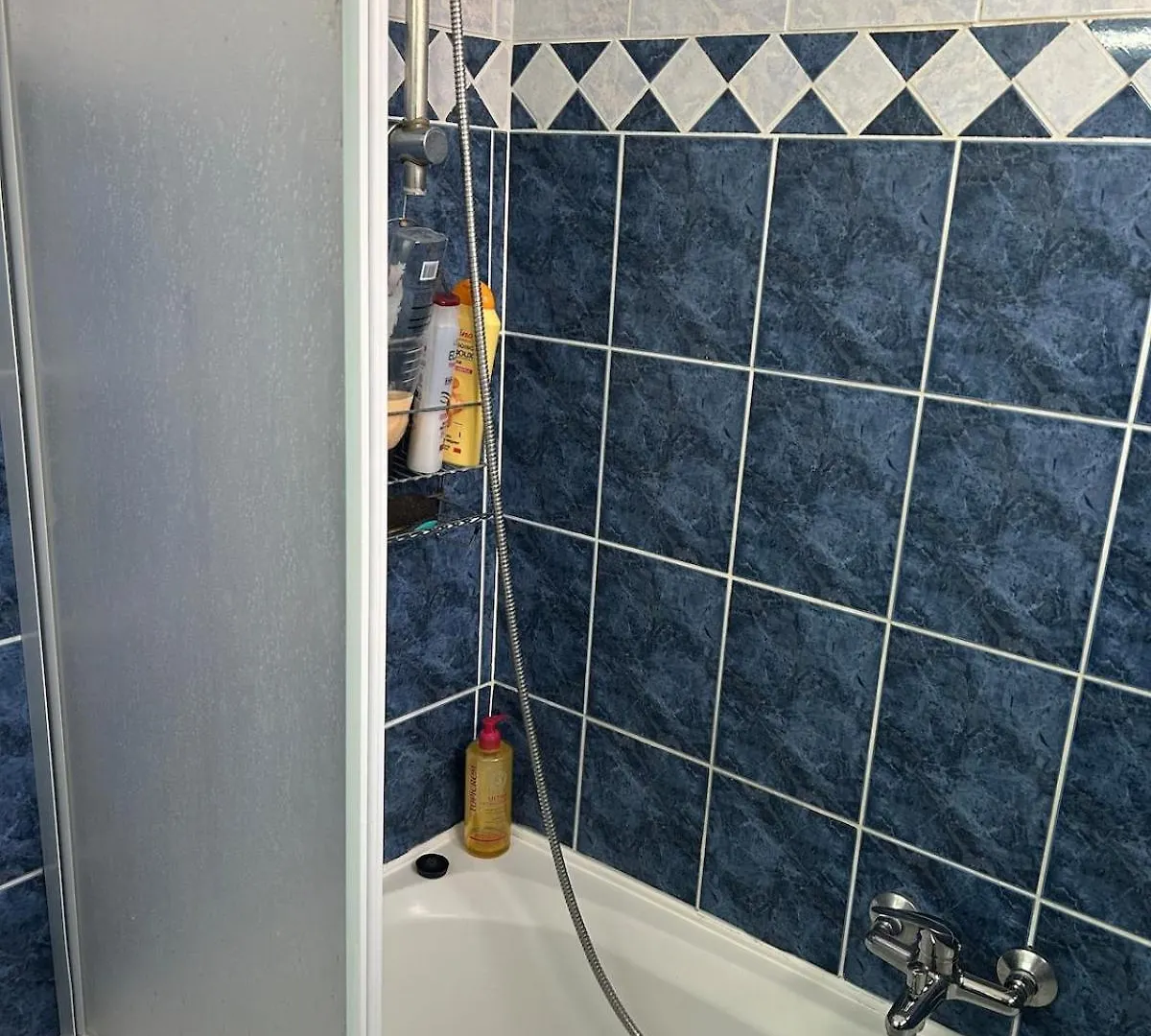 Cozy Apartment With Parking 5 Min From Downtown 엑상프로방스
