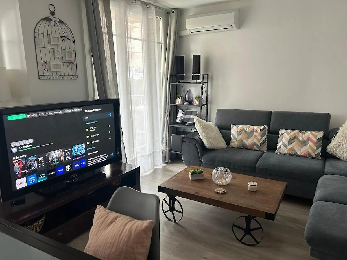 Cozy Apartment With Parking 5 Min From Downtown 엑상프로방스