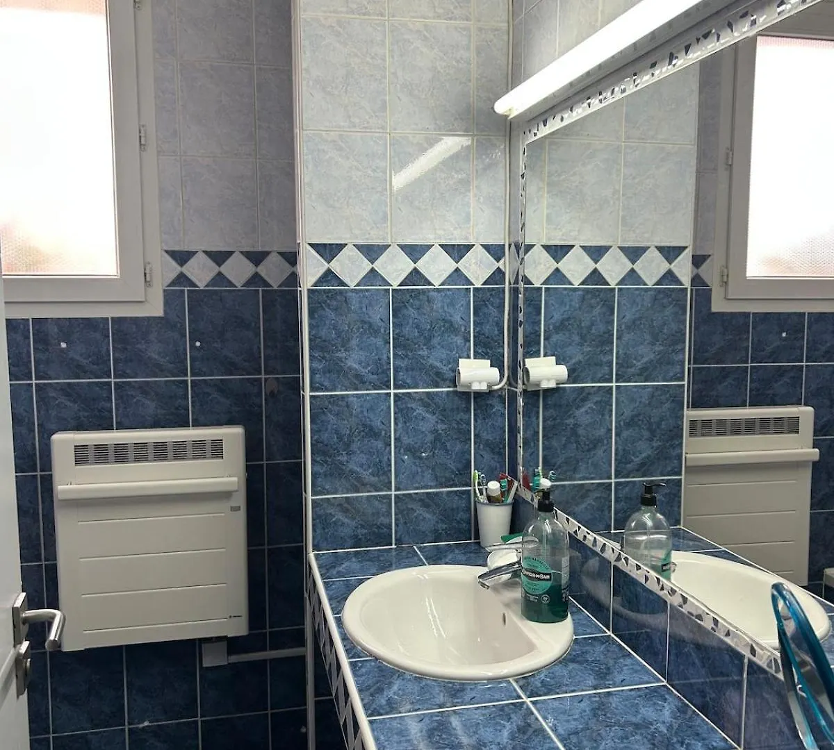Cozy Apartment With Parking 5 Min From Downtown 엑상프로방스